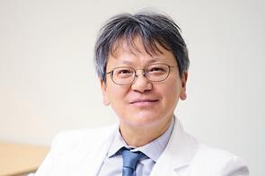 이필휴 교수